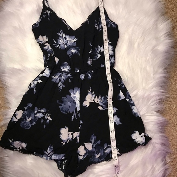 ❗️SOLD Locally on 1/12 - Picture 3 of 5